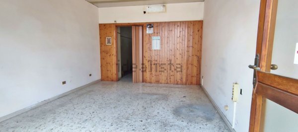 locale commerciale in vendita a Foggia