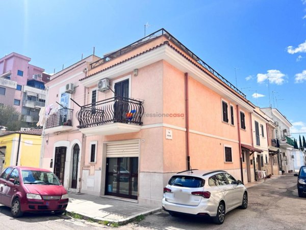 casa indipendente in vendita a Foggia in zona Centro Città