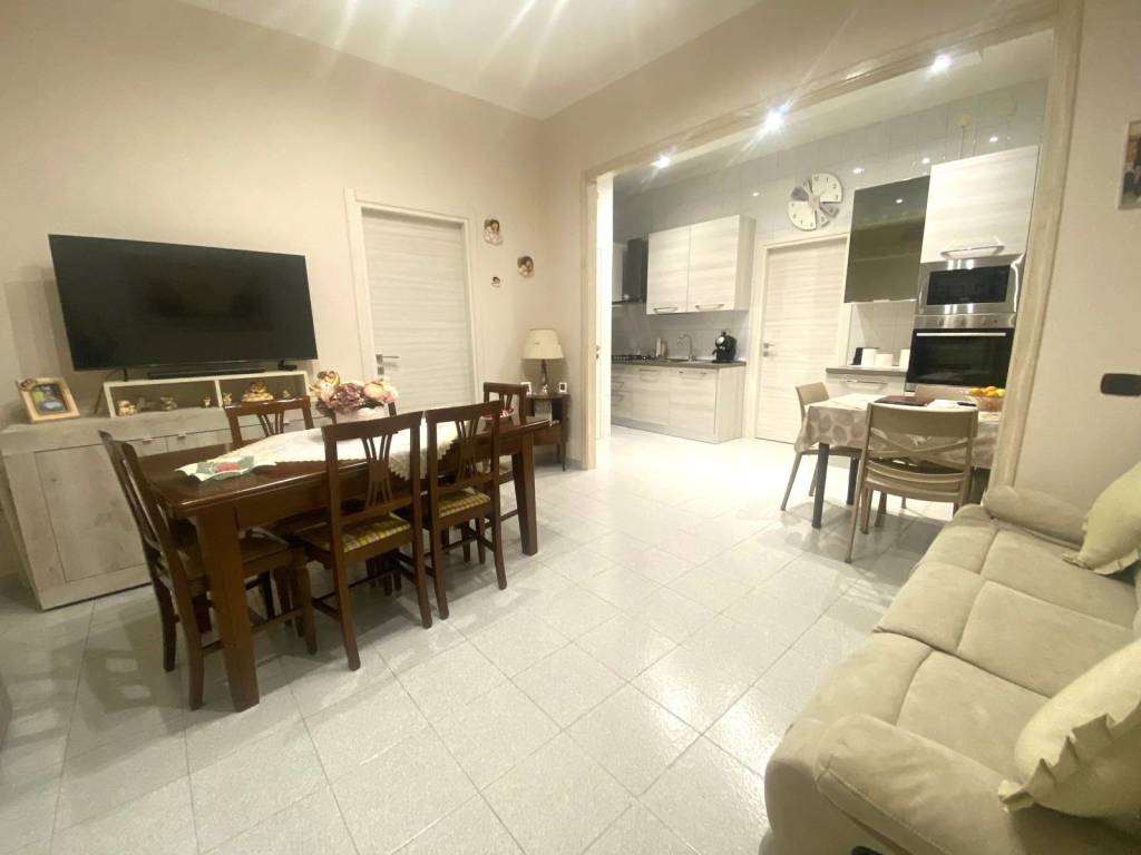 appartamento in vendita a Foggia in zona Candelaro