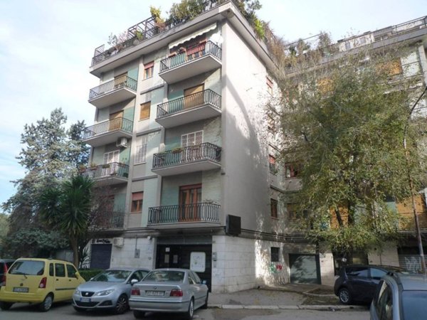 negozio in vendita a Foggia