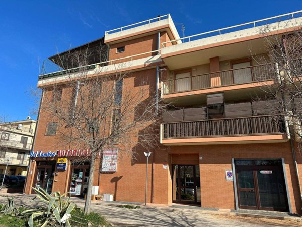 appartamento in vendita a Foggia in zona Villaggio Artigiani