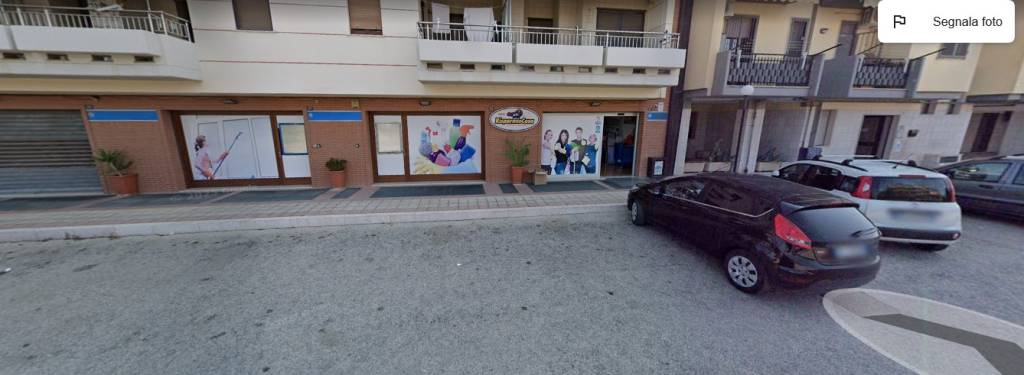negozio in vendita a Foggia in zona Ordona Sud