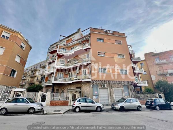 negozio in vendita a Foggia in zona San Ciro