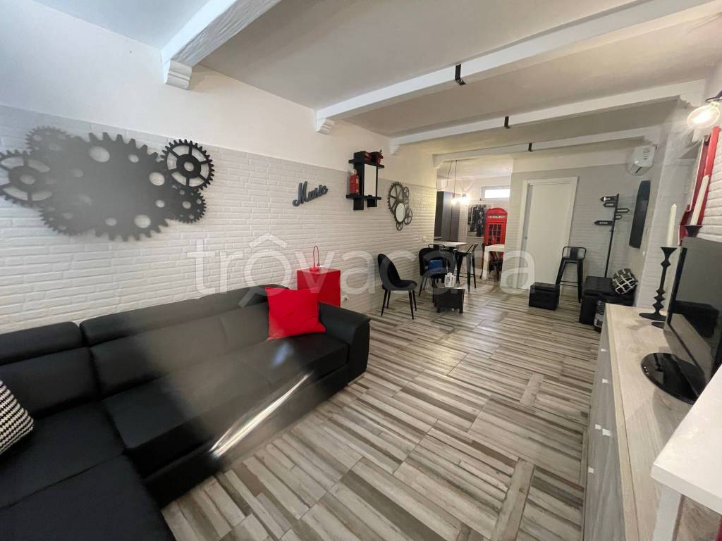 locale commerciale in vendita a Foggia