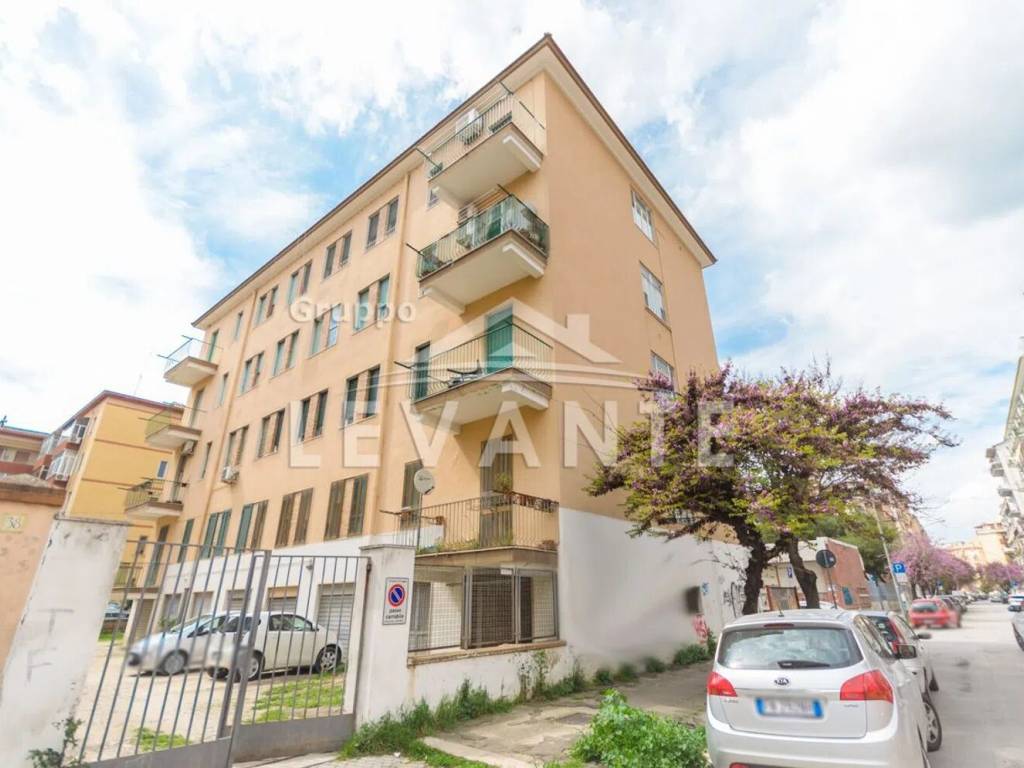 appartamento in vendita a Foggia in zona Immacolata / San Pio X