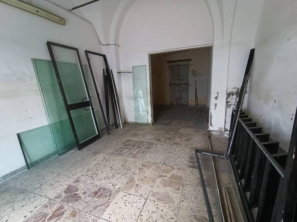 negozio in vendita a Foggia in zona Centro Città