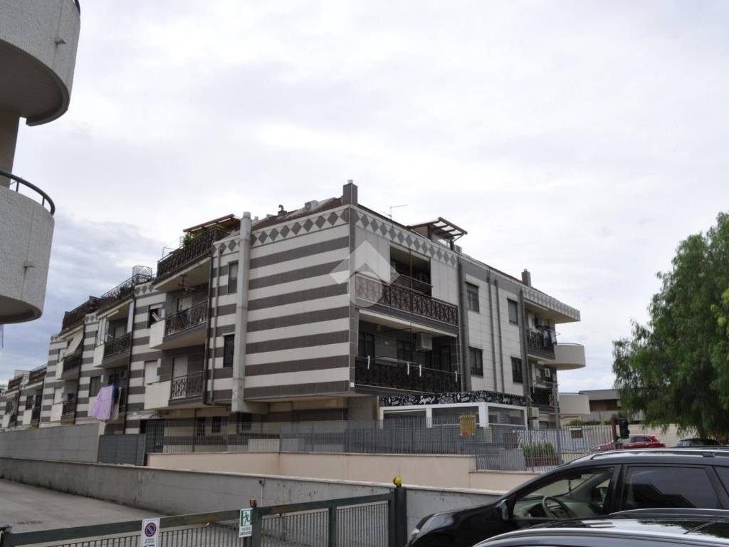 locale commerciale in vendita a Foggia in zona Villaggio Artigiani