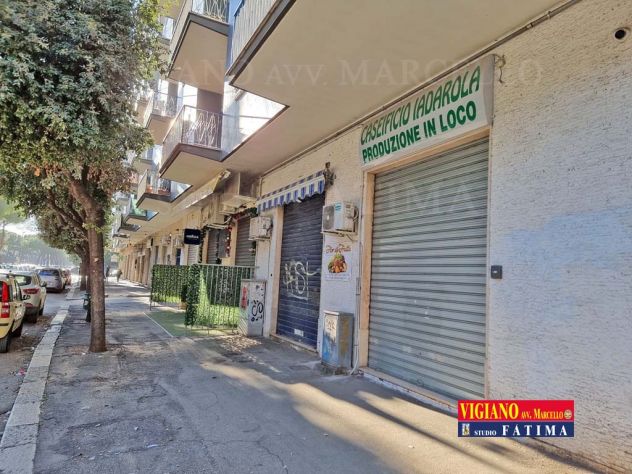 negozio in vendita a Foggia in zona Immacolata / San Pio X