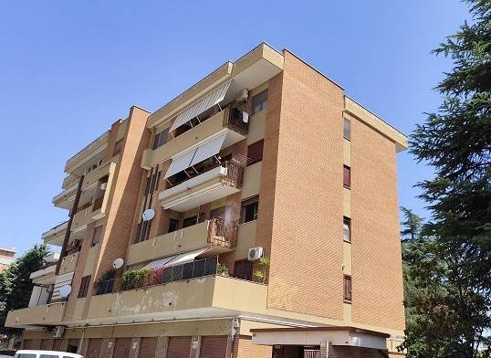 appartamento in vendita a Foggia in zona Immacolata / San Pio X