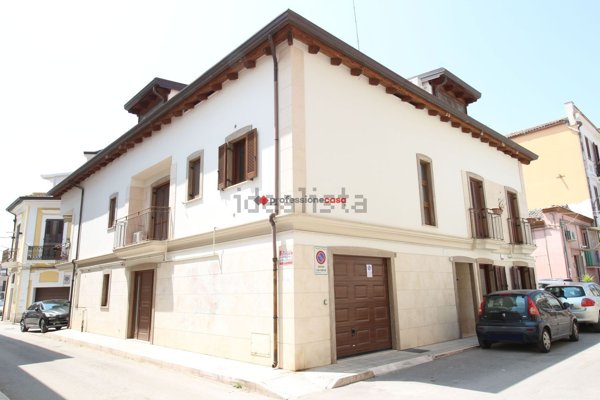 ufficio in vendita a Foggia in zona Centro Città