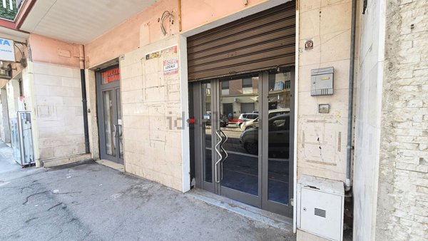 locale commerciale in vendita a Foggia in zona Stadio