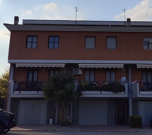 casa indipendente in vendita a Foggia