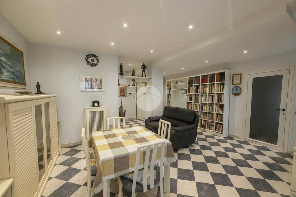 appartamento in vendita a Foggia in zona San Ciro