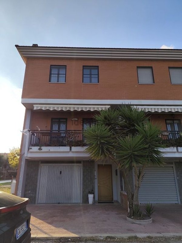 casa indipendente in vendita a Foggia