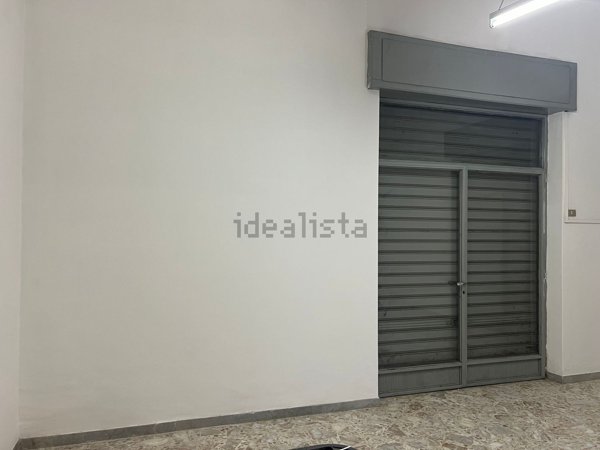 locale commerciale in vendita a Foggia in zona Stadio