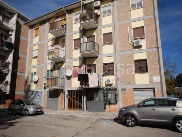 appartamento in vendita a Foggia in zona Immacolata / San Pio X