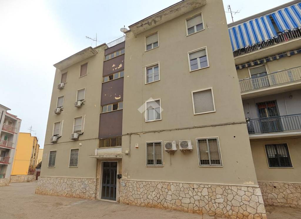 appartamento in vendita a Foggia in zona Candelaro