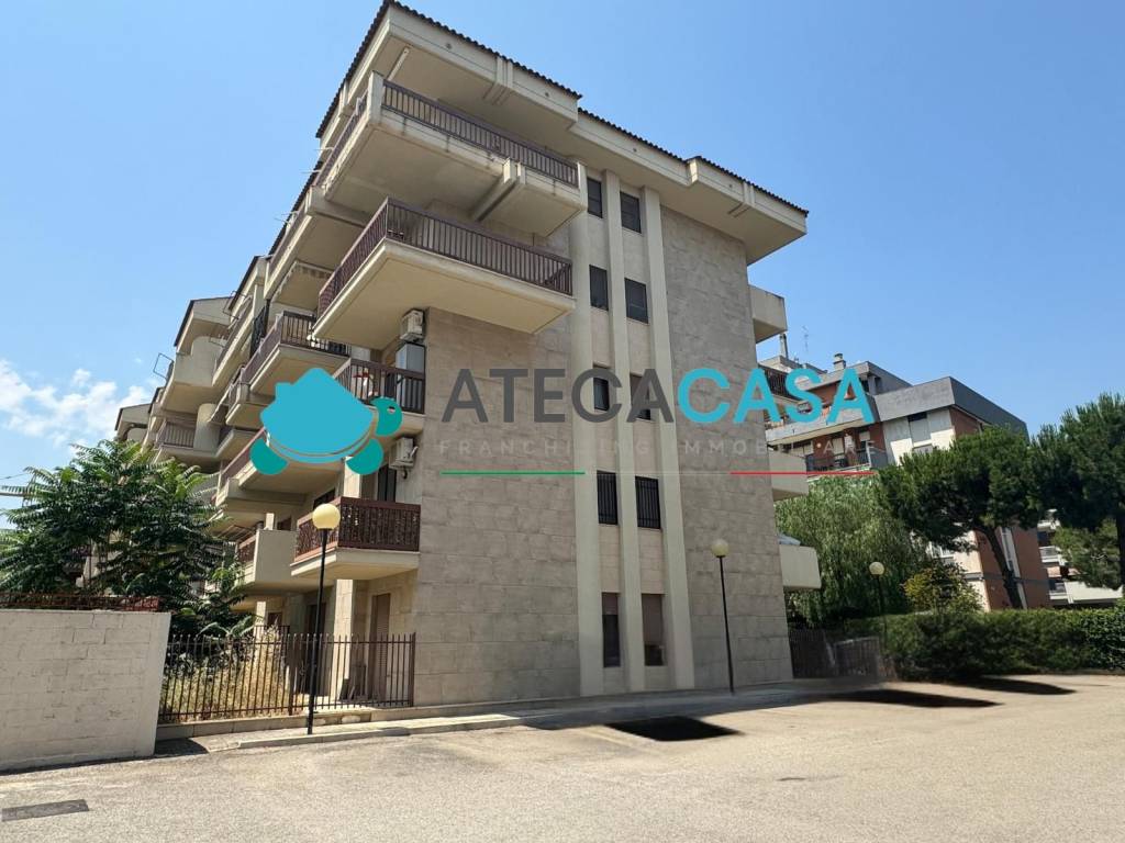 appartamento in vendita a Foggia in zona CEP