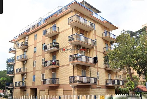 locale di sgombero in vendita a Foggia in zona Macchia Gialla