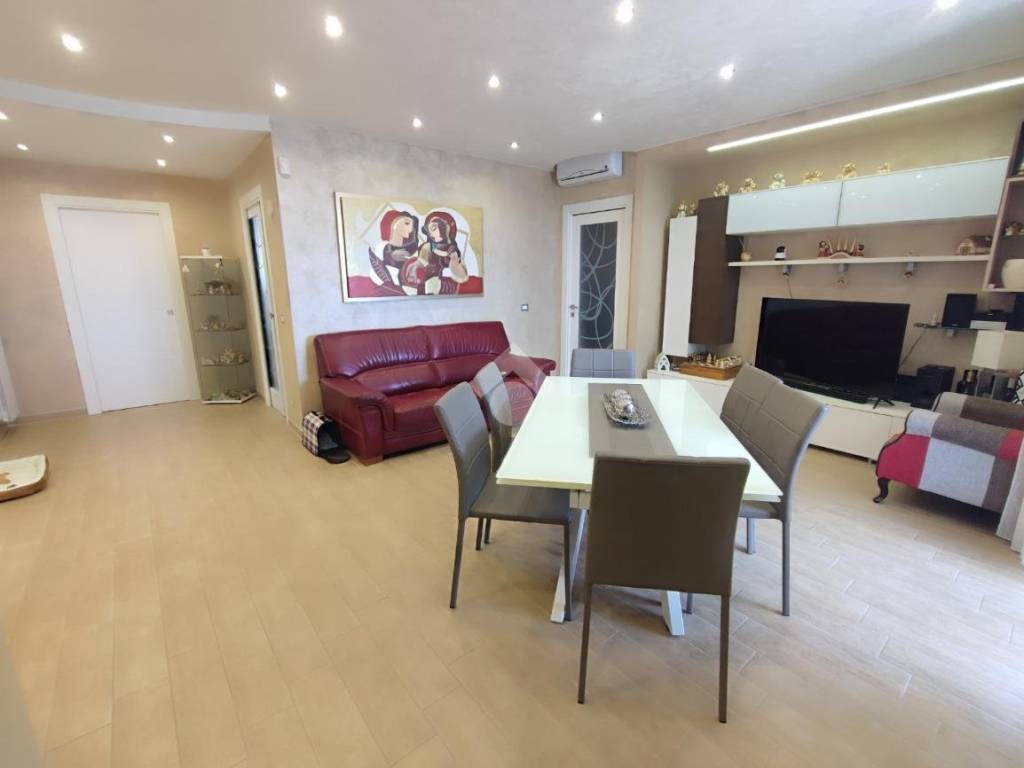 appartamento in vendita a Foggia in zona Macchia Gialla