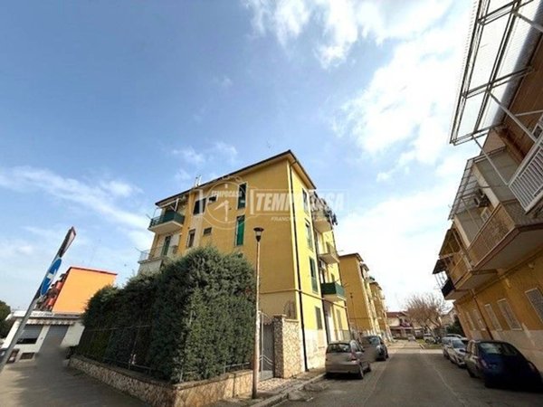 appartamento in vendita a Foggia in zona Camporeale