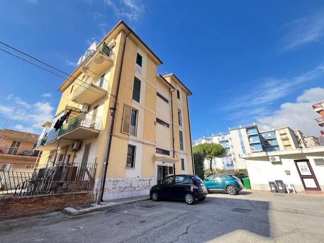 appartamento in vendita a Foggia in zona Camporeale