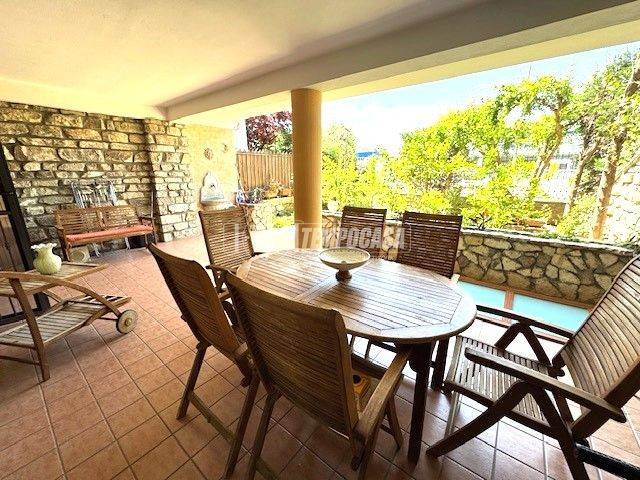 casa indipendente in vendita a Foggia in zona Macchia Gialla