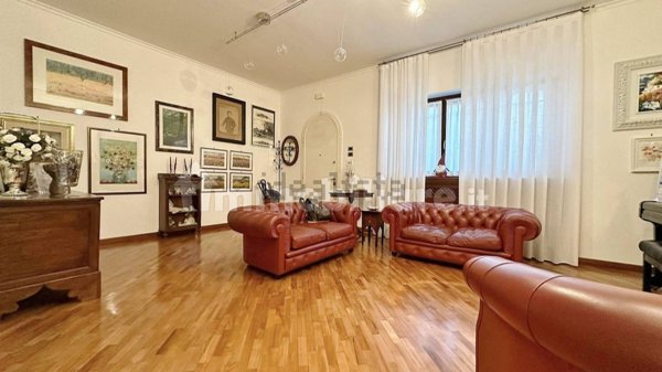 casa indipendente in vendita a Foggia in zona Macchia Gialla