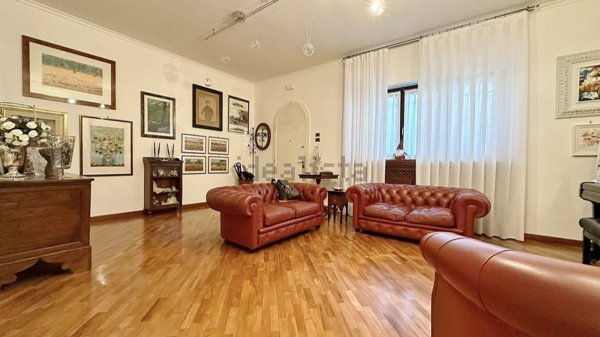 casa indipendente in vendita a Foggia in zona Macchia Gialla