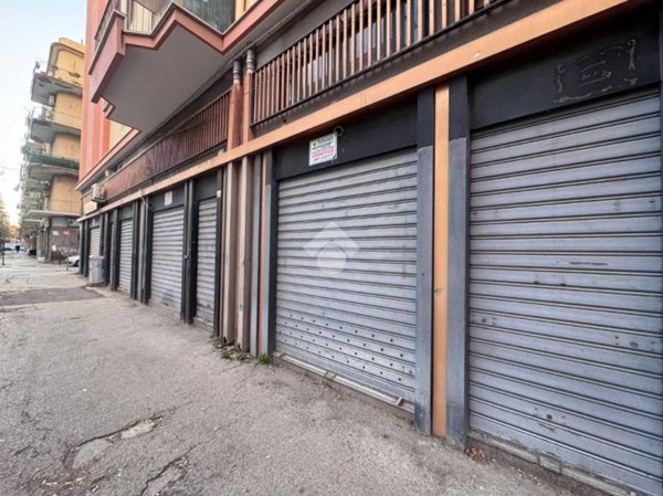 negozio in vendita a Foggia in zona Immacolata / San Pio X