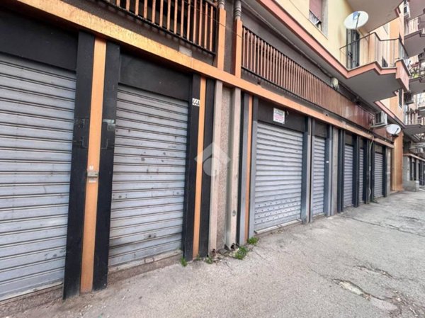 negozio in vendita a Foggia in zona Immacolata / San Pio X