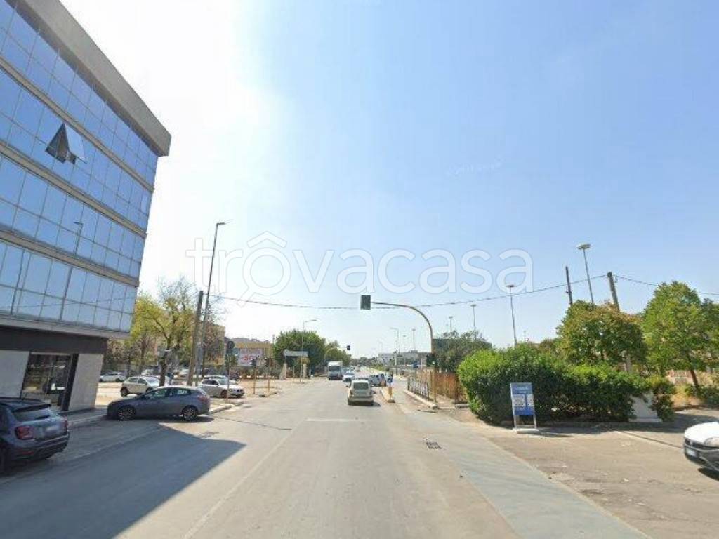 ufficio in vendita a Foggia in zona Macchia Gialla