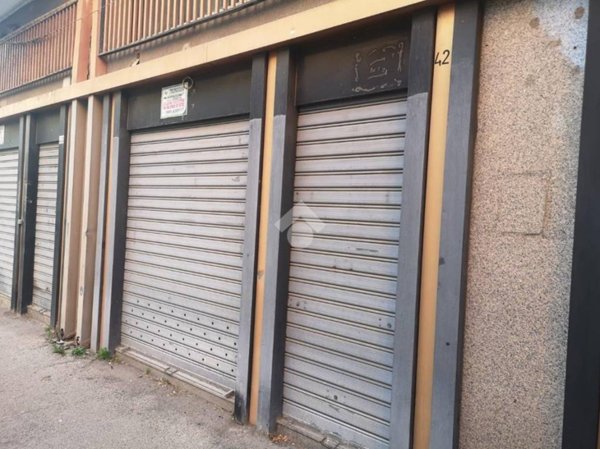 negozio in vendita a Foggia in zona Immacolata / San Pio X