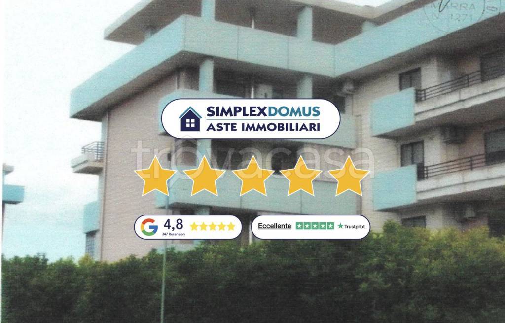 appartamento in vendita a Foggia in zona Candelaro