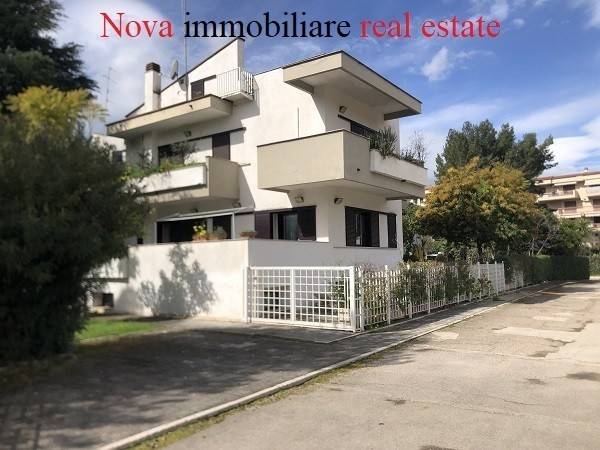 casa indipendente in vendita a Foggia