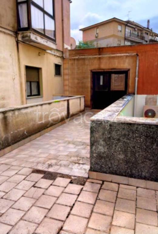 ufficio in vendita a Foggia in zona Macchia Gialla