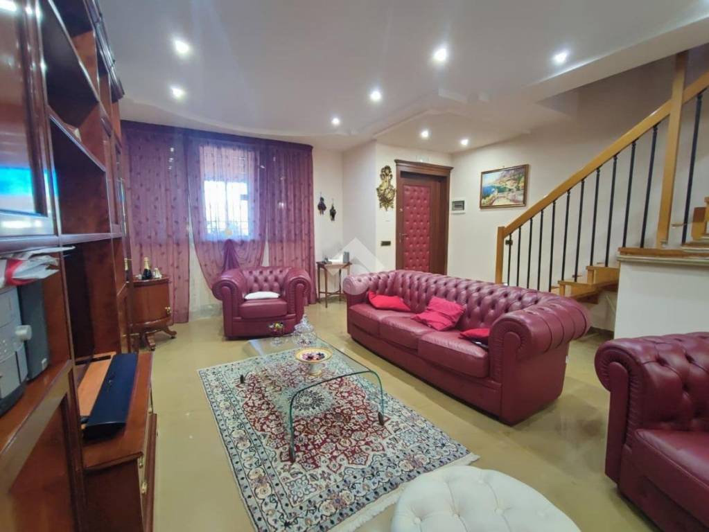 casa indipendente in vendita a Foggia in zona Macchia Gialla