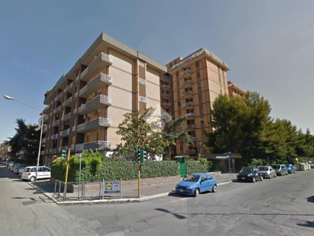 appartamento in vendita a Foggia in zona Immacolata / San Pio X