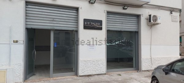 locale commerciale in vendita a Foggia in zona Stadio