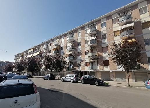 appartamento in vendita a Foggia in zona Immacolata / San Pio X