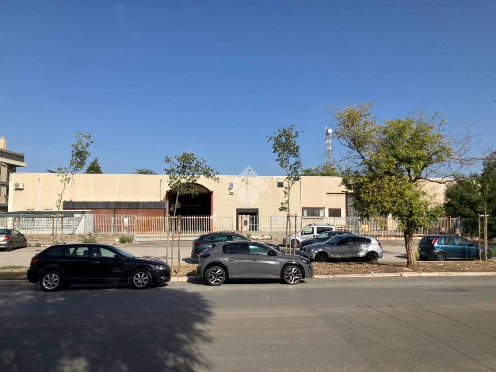 appartamento in vendita a Foggia in zona Villaggio Artigiani