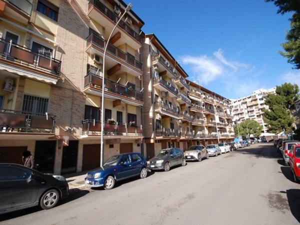 appartamento in vendita a Foggia in zona Immacolata / San Pio X