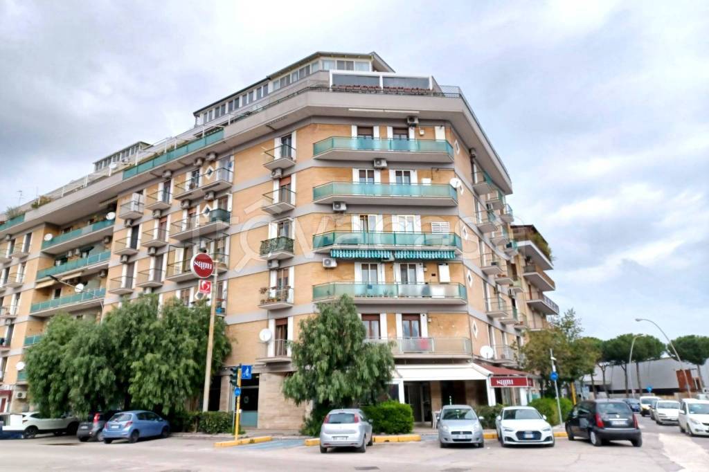 appartamento in vendita a Foggia in zona Immacolata / San Pio X