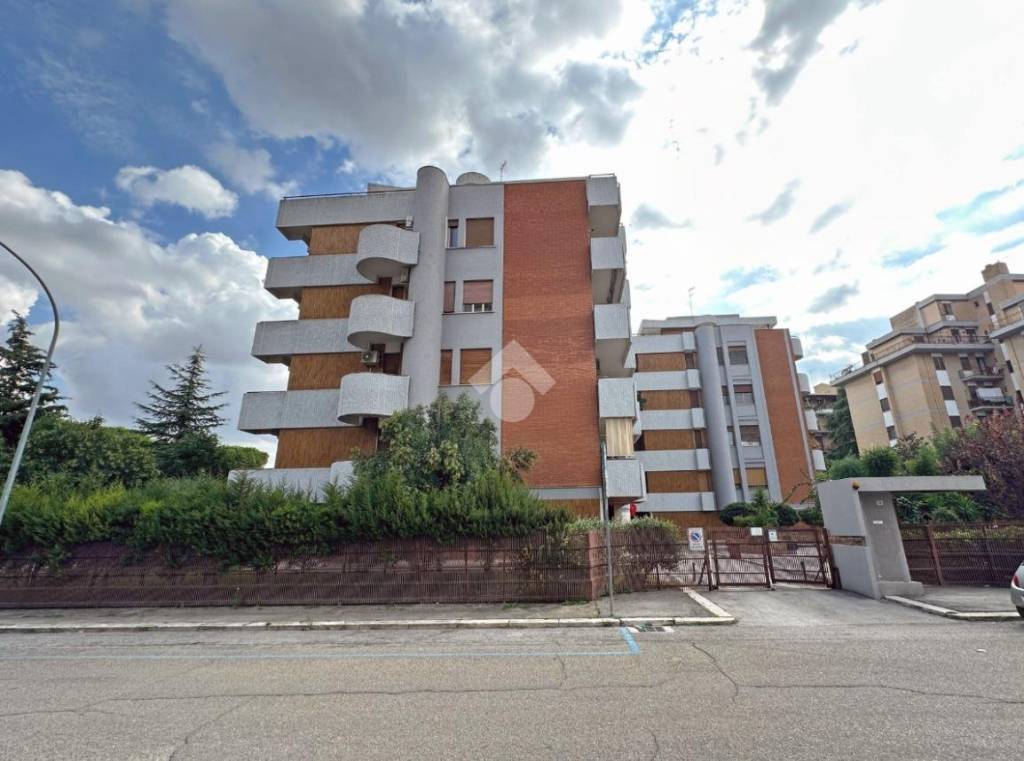 appartamento in vendita a Foggia in zona Immacolata / San Pio X