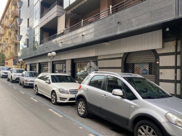 negozio in vendita a Foggia in zona Centro Città