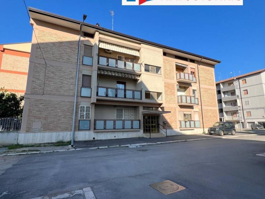 appartamento in vendita a Foggia in zona CEP