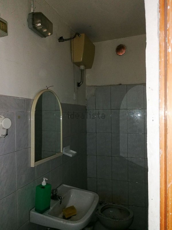 locale commerciale in vendita a Foggia in zona Centro Città