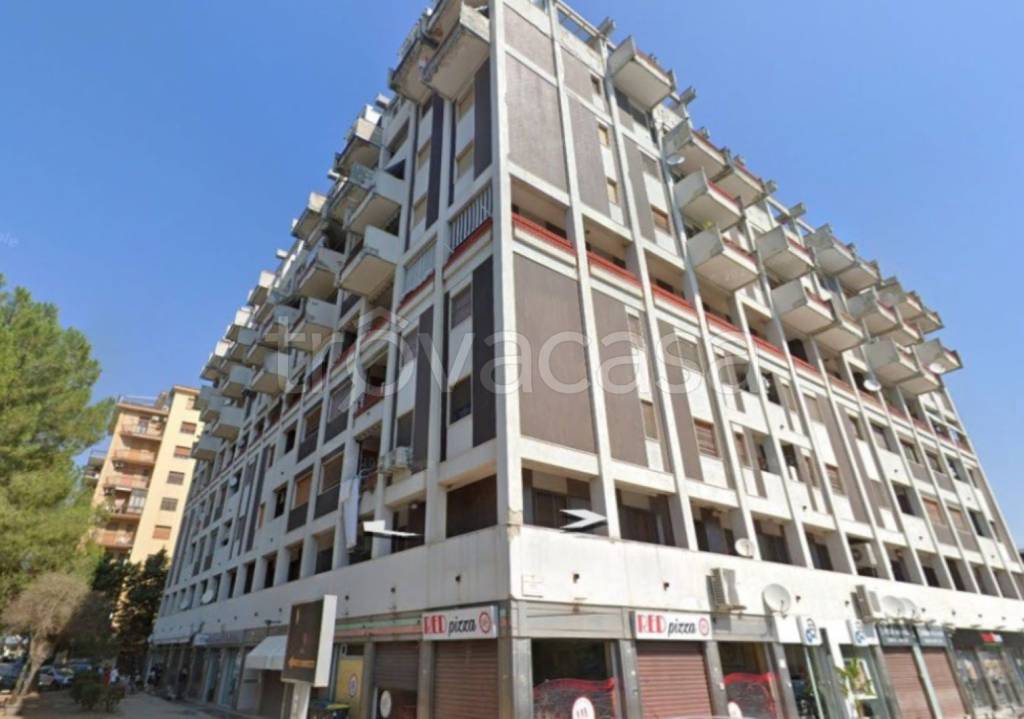 appartamento in vendita a Foggia in zona Immacolata / San Pio X