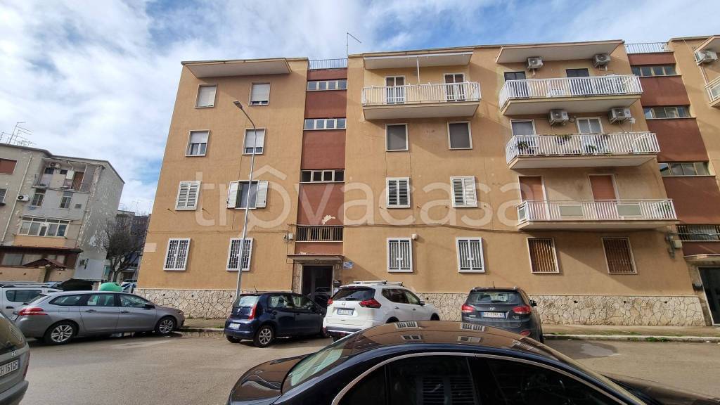 appartamento in vendita a Foggia in zona Candelaro
