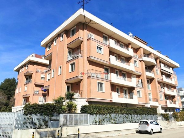appartamento in vendita a Foggia in zona Macchia Gialla